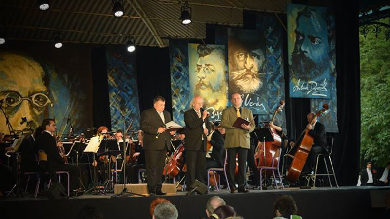 Scena, Festiwal Moniuszkowski, scenografia Kajetan Kreutz Majewski