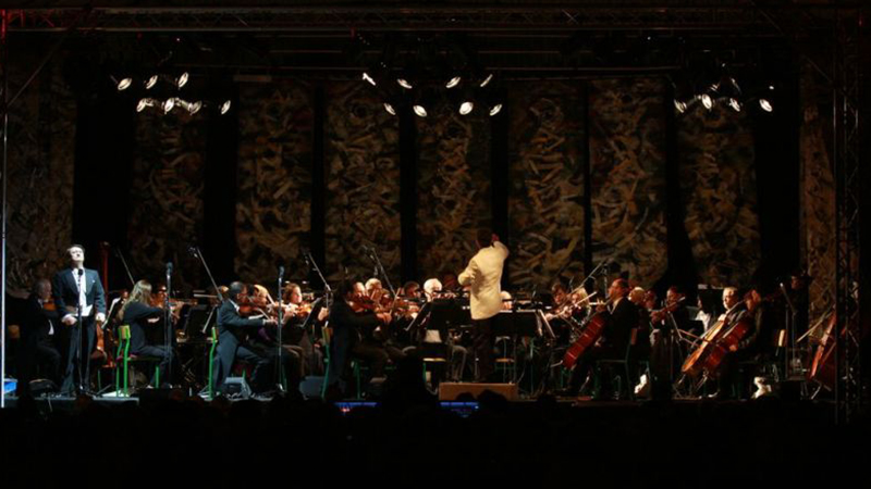 Scena, Festiwal Moniuszkowski, scenografia Kajetan Kreutz Majewski